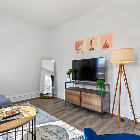 Casa Soleada In East Rock Near Dt And Yale Som With Free Parking And King Bed Apartment นิวเฮฟเวน ภายนอก รูปภาพ